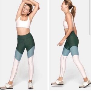 Outdoor Voices Colorblock Spring 7/8 Leggings
